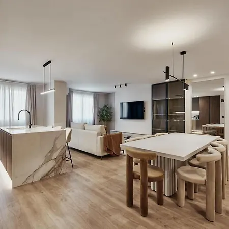 Elegante Maisonruebayron *